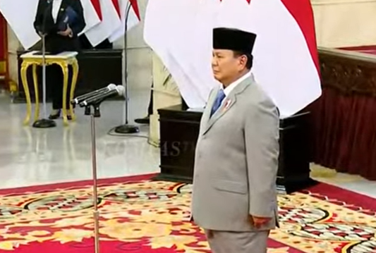 Presiden Prabowo Subianto resmi melantik pimpinan Komisi Pemberantasan Korupsi (KPK) dan Dewan Pengawas (Dewas) KPK. (tangkap layar)
